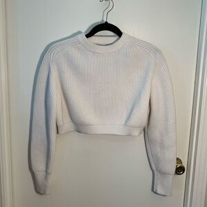 Zara EUC white/ivory cropped knit sweater Size Small